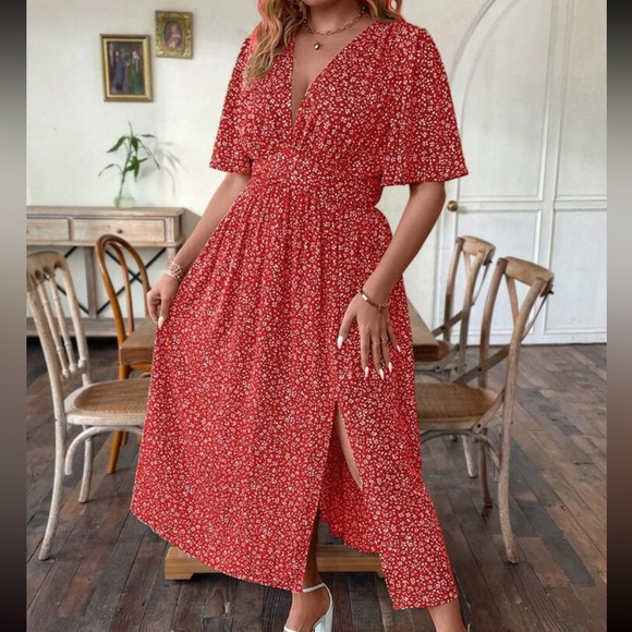 Boho Plus Size Floral Print Slit Smocked Print Dress - Picture 5 of 7